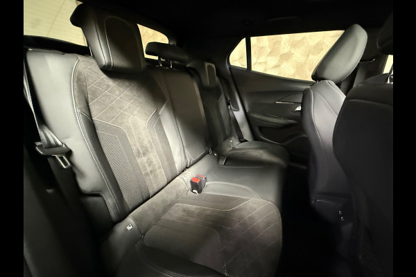 Peugeot 2008 1.2 PureTech GT | Pano | Camera | Led | Sfeerverlichting | Carplay | Parkeersensoren
