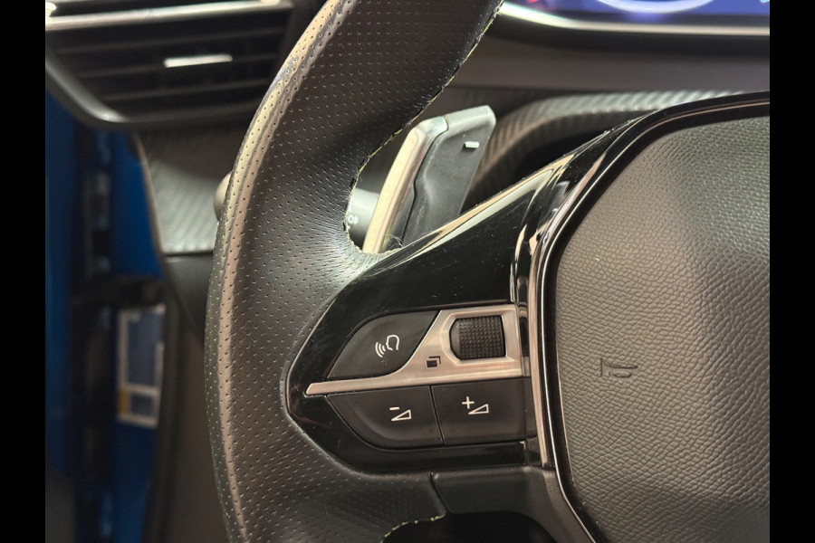 Peugeot 2008 1.2 PureTech GT | Pano | Camera | Led | Sfeerverlichting | Carplay | Parkeersensoren