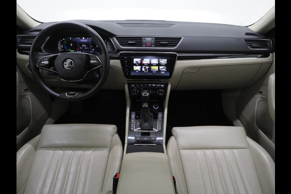 Škoda Superb Combi 1.4 TSI iV Laurin & Klement | Panoramadak | Leder | Trekhaak | Massage | Canton | Keyless | Adaptive Cruise
