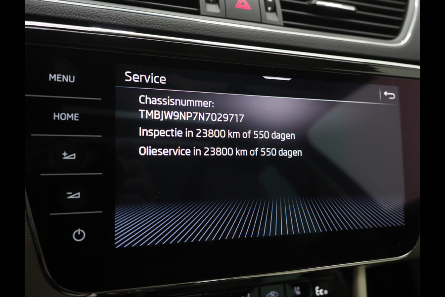 Škoda Superb Combi 1.4 TSI iV Laurin & Klement | Panoramadak | Leder | Trekhaak | Massage | Canton | Keyless | Adaptive Cruise