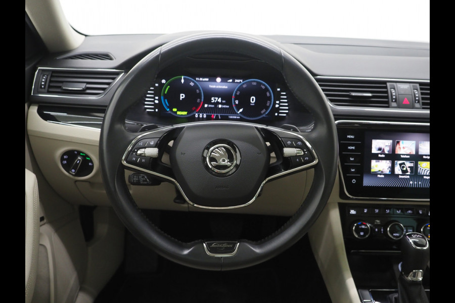 Škoda Superb Combi 1.4 TSI iV Laurin & Klement | Panoramadak | Leder | Trekhaak | Massage | Canton | Keyless | Adaptive Cruise