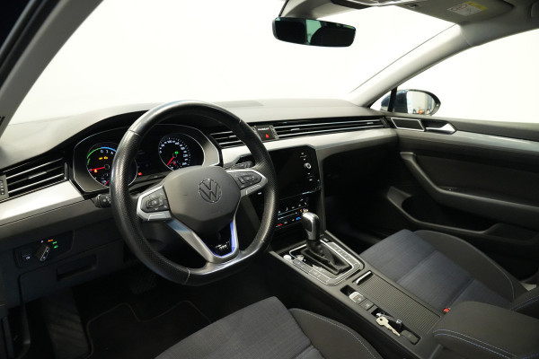 Volkswagen Passat Variant 1.4 TSI PHEV GTE Business ACC Massage Camera Stoelverwarming 24 Maanden garantie* (Vraag naar de voorwaarden)