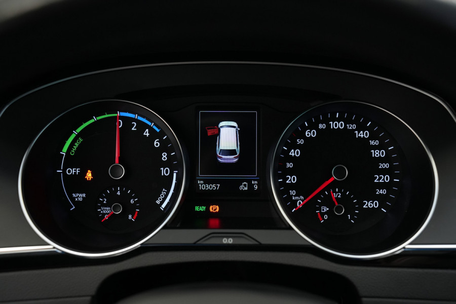 Volkswagen Passat Variant 1.4 TSI PHEV GTE Business ACC Massage Camera Stoelverwarming 24 Maanden garantie* (Vraag naar de voorwaarden)