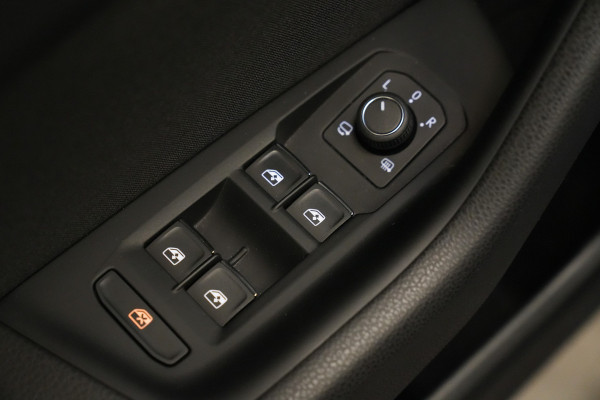 Volkswagen Passat Variant 1.4 TSI PHEV GTE Business ACC Massage Camera Stoelverwarming 24 Maanden garantie* (Vraag naar de voorwaarden)