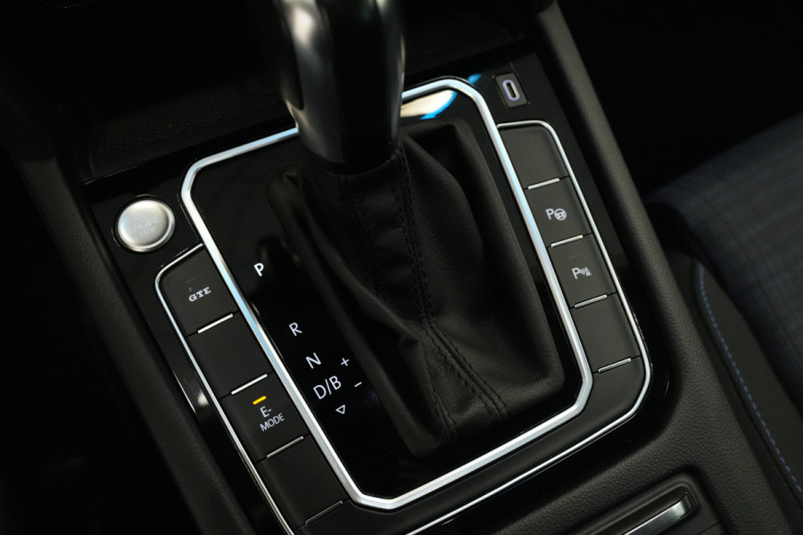 Volkswagen Passat Variant 1.4 TSI PHEV GTE Business ACC Massage Camera Stoelverwarming 24 Maanden garantie* (Vraag naar de voorwaarden)