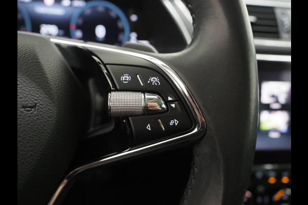 Škoda Superb Combi 1.4 TSI iV Style | Leder/Alcantara | Camera | Keyless | Memory | Virtual | Adaptive Cruise  | Sfeerlicht