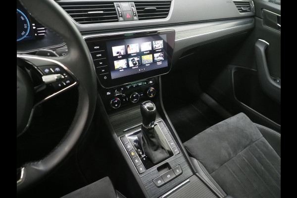 Škoda Superb Combi 1.4 TSI iV Style | Leder/Alcantara | Camera | Keyless | Memory | Virtual | Adaptive Cruise  | Sfeerlicht