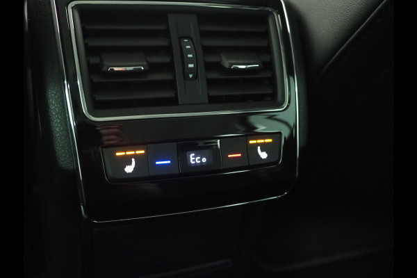 Škoda Superb Combi 1.4 TSI iV Style | Leder/Alcantara | Camera | Keyless | Memory | Virtual | Adaptive Cruise  | Sfeerlicht