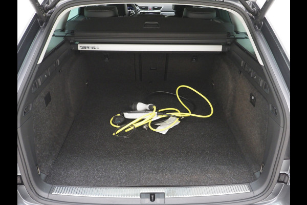 Škoda Superb Combi 1.4 TSI iV Style | Leder/Alcantara | Camera | Keyless | Memory | Virtual | Adaptive Cruise  | Sfeerlicht