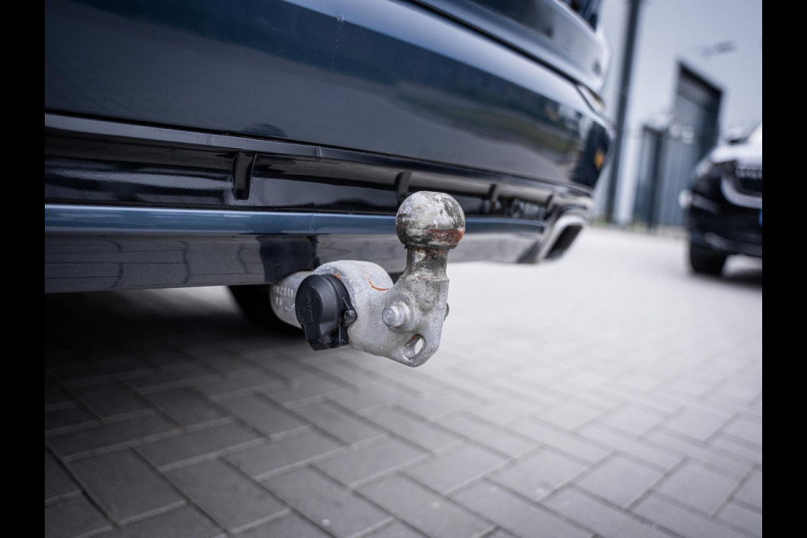 Volvo XC90 2.0 T8 Recharge AWD R-Design 7P - Long Range l Pano l Memory l Trekh l H/Kardon l 360cam