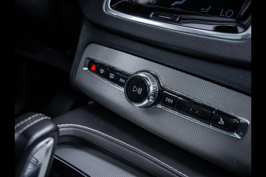 Volvo XC90 2.0 T8 Recharge AWD R-Design 7P - Long Range l Pano l Memory l Trekh l H/Kardon l 360cam