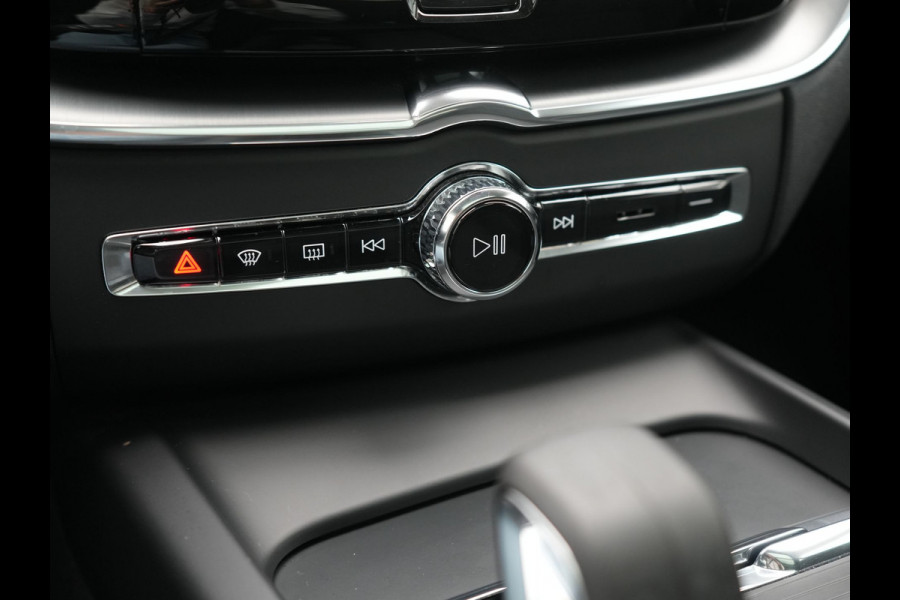 Volvo XC60 T6 AWD Inscription LONG RANGE PHEV 350pk | Panodak | Camera | Sportstoelen & Stuur Verwarmd | Google Assistent | Keyless | Apple Carplay | Virtual | Cruise Control | DAB | Plug In Hybrid |