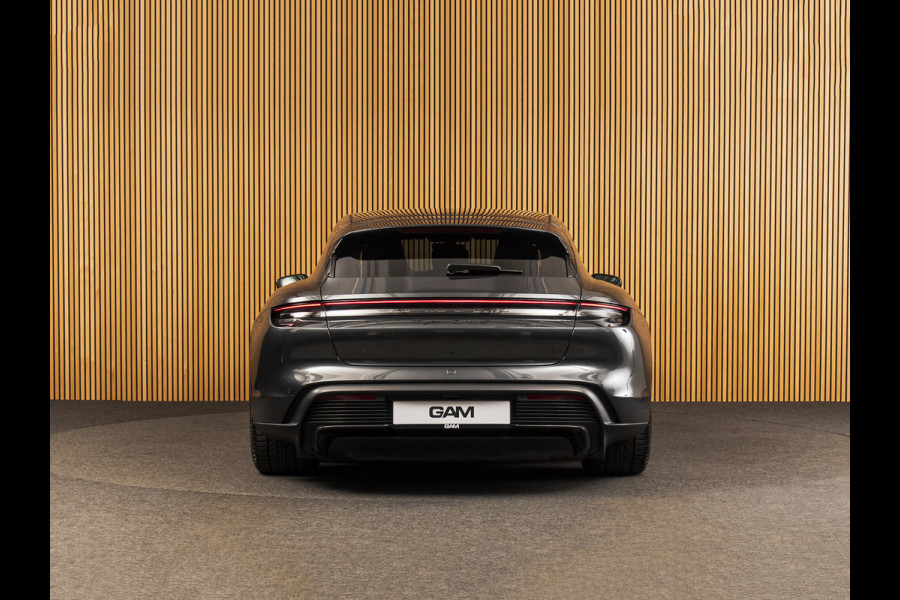 Porsche Taycan Sport Turismo Turbo S 93 kWh CERAMIC | PANO | 18VOUDIG | CARBON