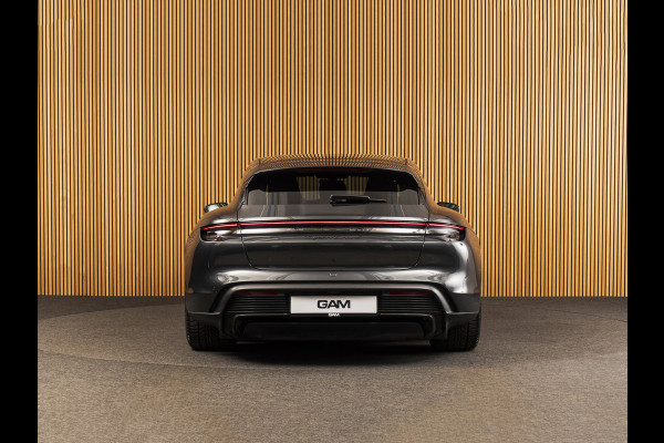 Porsche Taycan Sport Turismo Turbo S 93 kWh CERAMIC | PANO | 18VOUDIG | CARBON