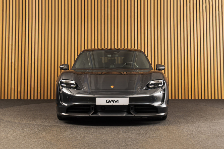 Porsche Taycan Sport Turismo Turbo S 93 kWh CERAMIC | PANO | 18VOUDIG | CARBON