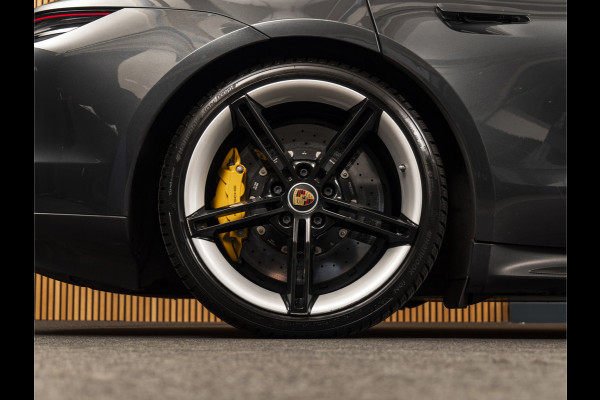 Porsche Taycan Sport Turismo Turbo S 93 kWh CERAMIC | PANO | 18VOUDIG | CARBON