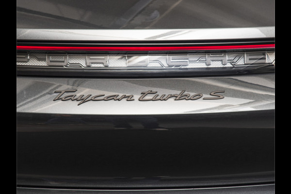 Porsche Taycan Sport Turismo Turbo S 93 kWh CERAMIC | PANO | 18VOUDIG | CARBON