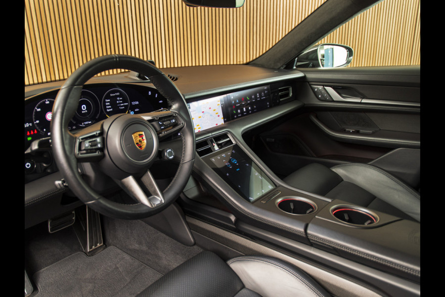 Porsche Taycan Sport Turismo Turbo S 93 kWh CERAMIC | PANO | 18VOUDIG | CARBON