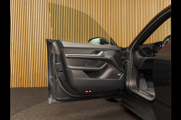 Porsche Taycan Sport Turismo Turbo S 93 kWh CERAMIC | PANO | 18VOUDIG | CARBON
