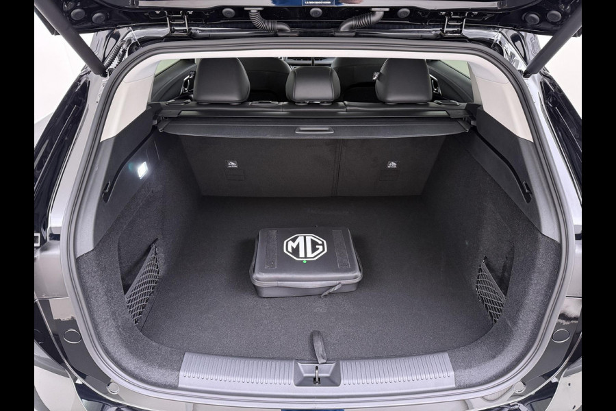 MG Mg Hs 1.5 Luxury PHEV PLUG-IN HYBRIDE | 272 PK | NIEUWE AUTO | >1.000 KM TOTAAL BEREIK | 1E REGISTRATIE 03-2026 | 360° CAMERA | ELEKTRISCHE ACHTERKLEP | 7 JAAR MG GARANTIE T/M 2033 | APPLE CARPLAY | ANDROID AUTO | STOELVERWARMING | FULL LED | ELEKTRISCHE STOELEN