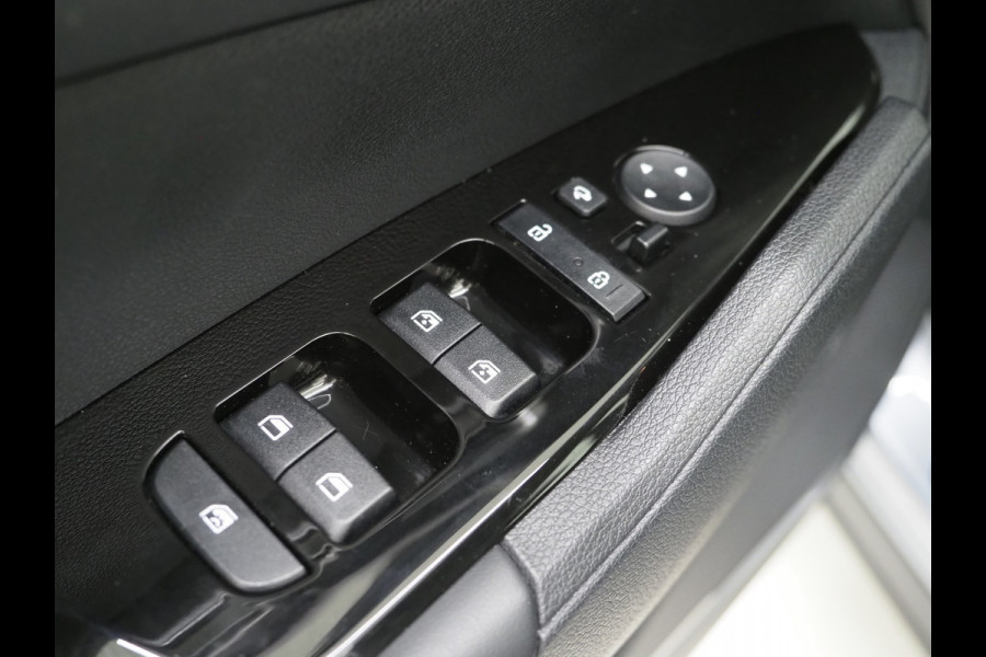 Kia Sportage 1.6 T-GDi Plug-in Hybrid AWD | Adaptive Cruise | Camera | DAB | Virtual | PDC | LED | Carplay