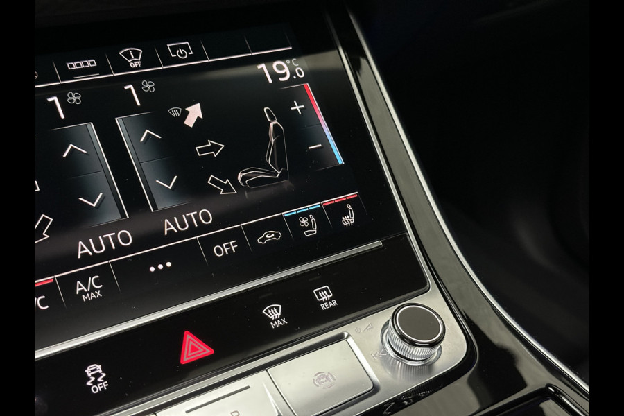 Audi Q8 60e 490pk Competition R.S-Stoelen | 4WS Achteras Besturing | OLED | Laser-LED | Carbon | SQ8 Uitgevoerd | Massage | Ventilatie | 23'' | Alcantara hemel | Head-Up | Soft-Close | Panodak | 2x Memory | Trekhaak | Keyless-Entry | Luchtvering | Nw.Pr. 155.000,= | Fabrieksgarantie | Direct rijden.