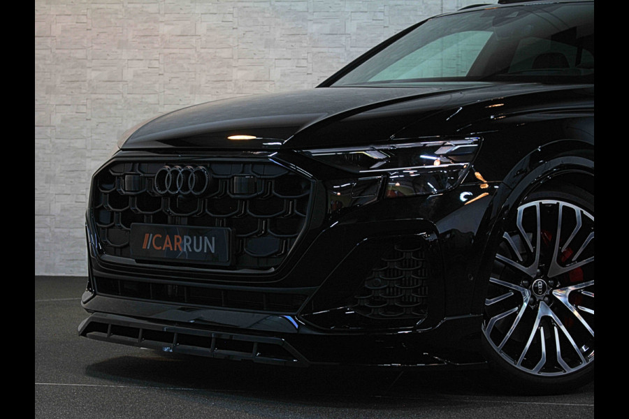 Audi Q8 60e 490pk Competition R.S-Stoelen | 4WS Achteras Besturing | OLED | Laser-LED | Carbon | SQ8 Uitgevoerd | Massage | Ventilatie | 23'' | Alcantara hemel | Head-Up | Soft-Close | Panodak | 2x Memory | Trekhaak | Keyless-Entry | Luchtvering | Nw.Pr. 155.000,= | Fabrieksgarantie | Direct rijden.