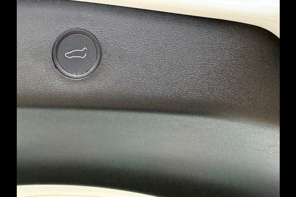 Tesla Model 3 Standard RWD Plus 60 kWh LFP FACELIFT 93% SOH TREKHAAK AUTOPILOT