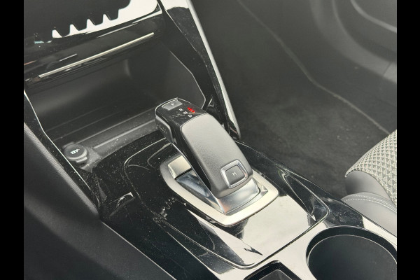 Peugeot 2008 1.2 PureTech 130 pk AUTOMAAT GT-Line, achteruitrijcamera, trekhaak stoelverwarming, vele opties
