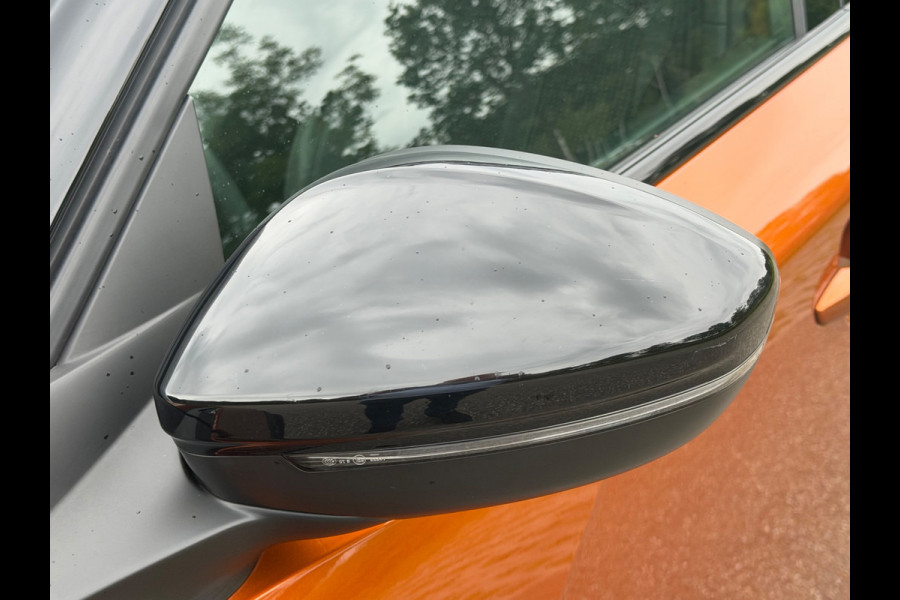 Peugeot 2008 1.2 PureTech 130 pk AUTOMAAT GT-Line, achteruitrijcamera, trekhaak stoelverwarming, vele opties