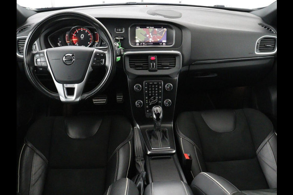 Volvo V40 1.5 T3 Polar+ Sport | Panoramadak | Stoelverwarming | Leder/Alcantara | Standkachel | Camera | Park Assist | Navigatie | Full LED | Keyless | Climate control | Bluetooth | Cruise control | R Design