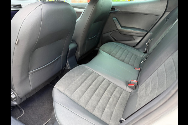 Seat Arona 1.0 TSI FR Business Intense Plus - Alcantara - Navi - Winterpakket - Org.NL