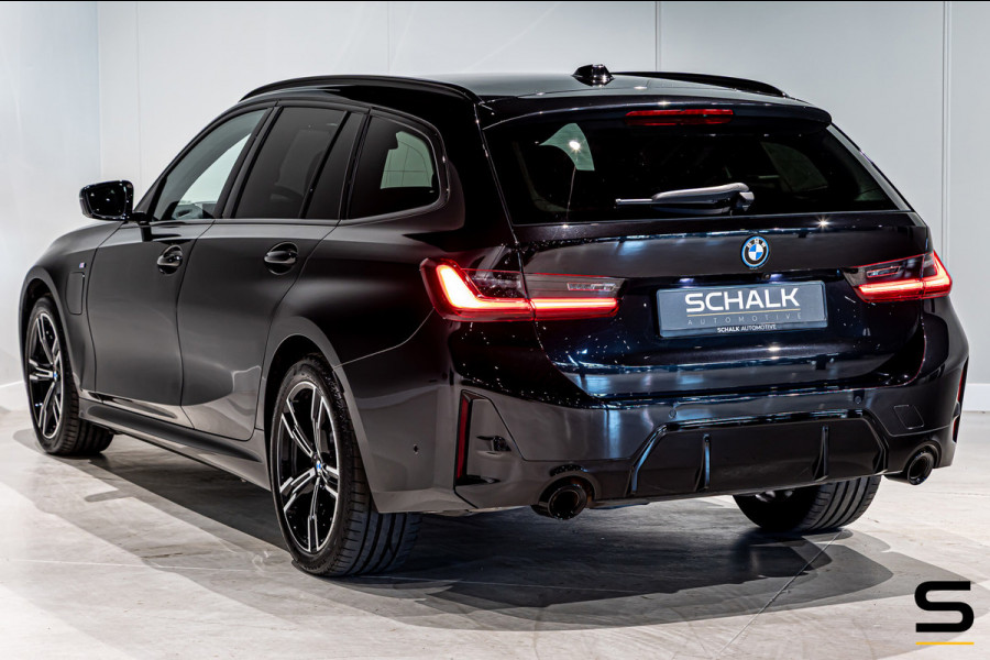 BMW 3 Serie Touring 330e|M-sport|ACC|360cam|HUD|Fisc€59.000