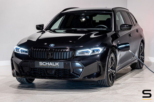 BMW 3 Serie Touring 330e|M-sport|ACC|360cam|HUD|Fisc€59.000