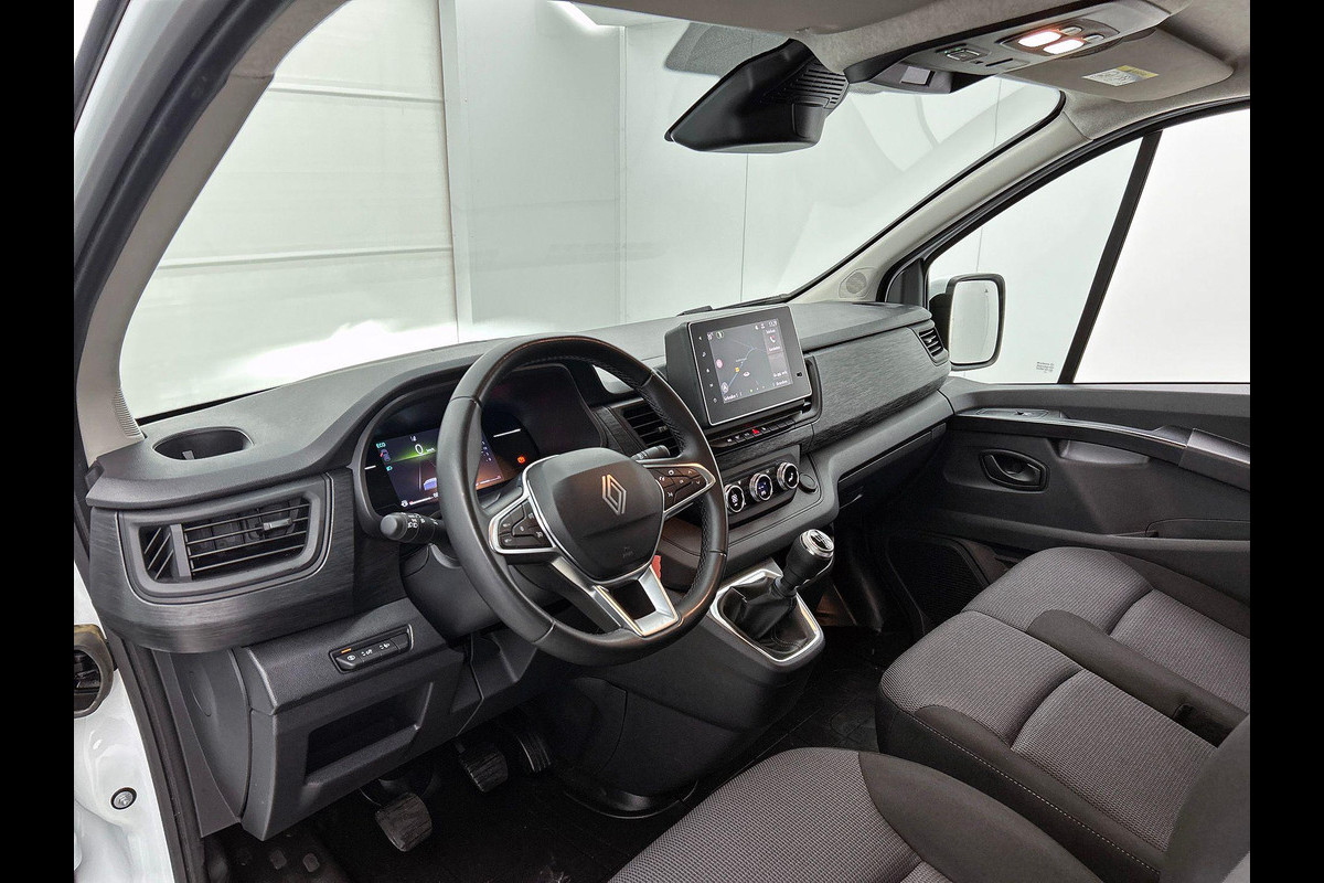 Renault Trafic 2.0 Blue dCi 130 T30 L2H1 Advance Navigatie Airco Lichtmetalen velgen Betimmering Trekhaak Parkeer sensoren