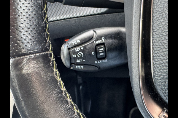 Peugeot e-208 EV GT-Line 50 kWh Camera Carplay Cilma Stoelverwarming Navigatie