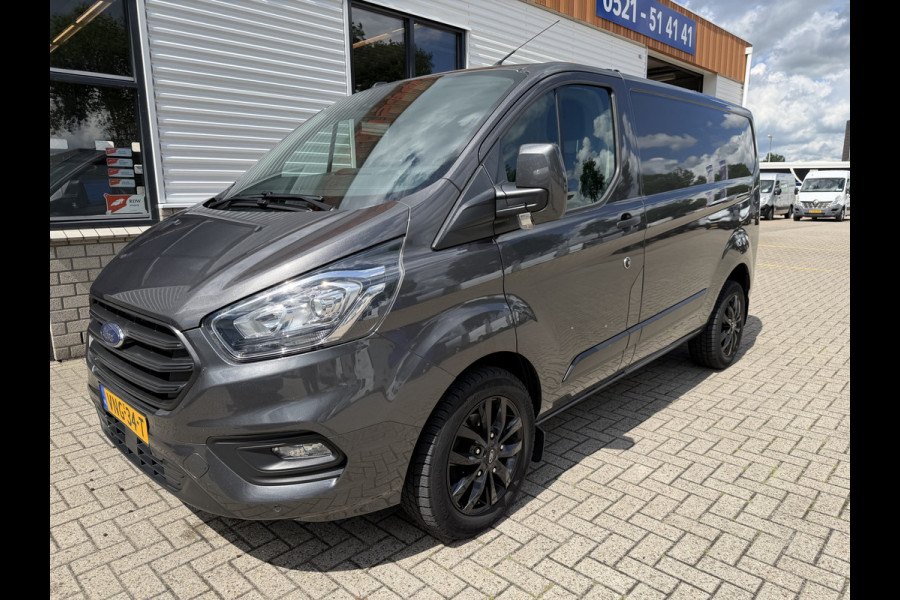 Ford Transit Custom 280 2.0 TDCI L1H1 Trend / vaste prijs rijklaar € 17.950 ex btw / lease vanaf € 302 / magnetic grey metallic / lichtmetalen velgen / airco / cruise / camera / trekhaak !