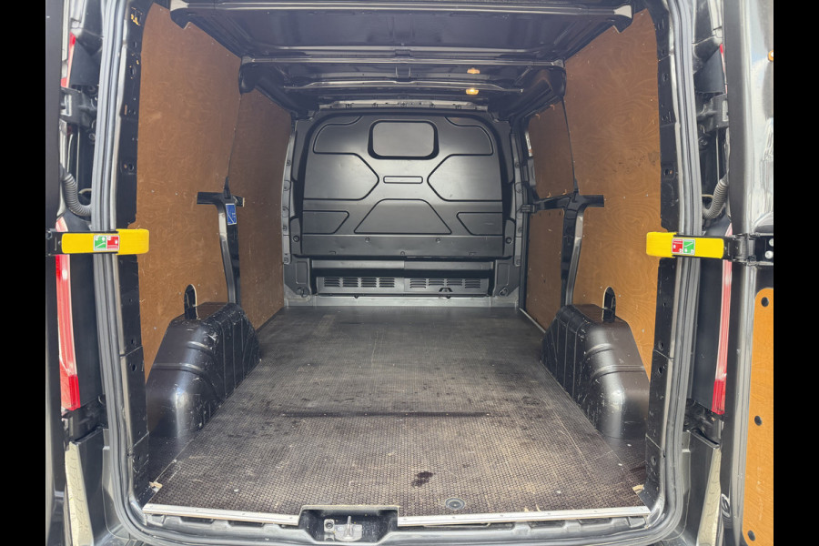 Ford Transit Custom 280 2.0 TDCI L1H1 Trend / vaste prijs rijklaar € 17.950 ex btw / lease vanaf € 302 / magnetic grey metallic / lichtmetalen velgen / airco / cruise / camera / trekhaak !