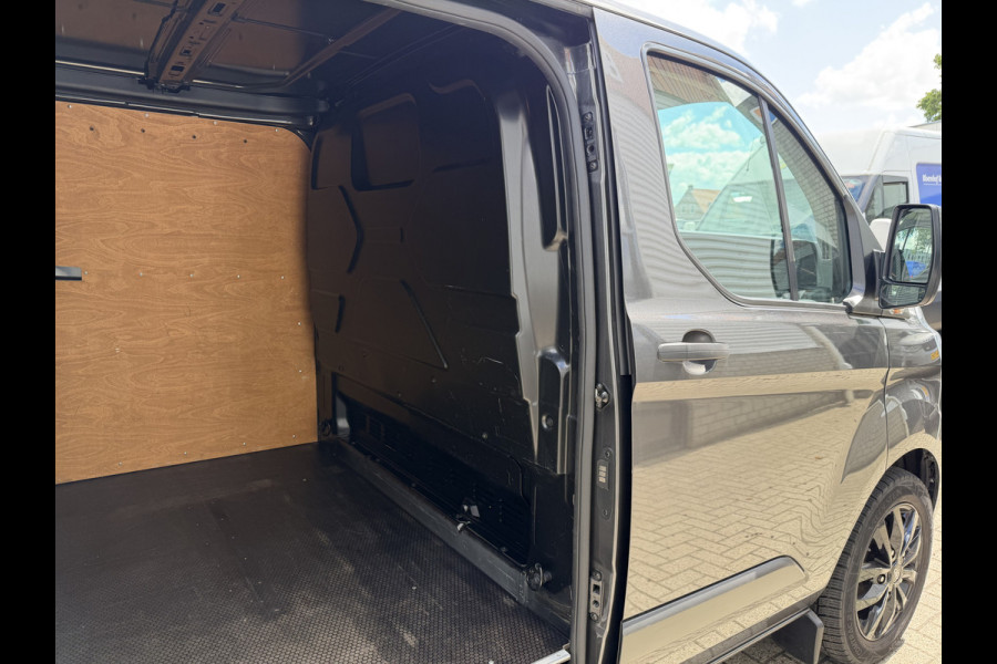 Ford Transit Custom 280 2.0 TDCI L1H1 Trend / vaste prijs rijklaar € 17.950 ex btw / lease vanaf € 302 / magnetic grey metallic / lichtmetalen velgen / airco / cruise / camera / trekhaak !