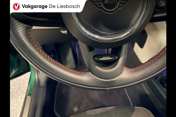 MINI Countryman 1.5 Cooper S E ALL4 Chili John Cooper Works stuur en sport-stoelen / stoelverwarming / Navigatie / carplay