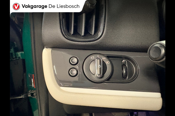 MINI Countryman 1.5 Cooper S E ALL4 Chili John Cooper Works stuur en sport-stoelen / stoelverwarming / Navigatie / carplay
