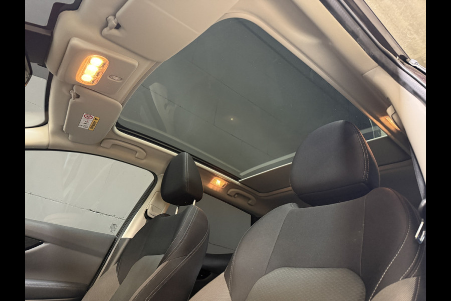 Nissan QASHQAI 1.3 DIG-T Design Edition | Panoramadak | Trekhaak | 360 Camera