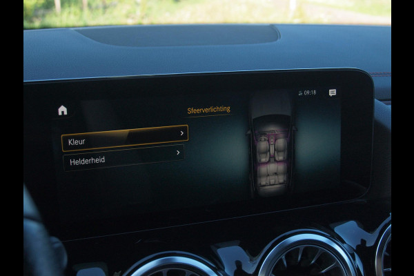 Mercedes-Benz EQA 250 Business Solution AMG 67 kWh | SOH 96% | Camera | Sfeerverlichting | Dealeronderhouden | NL-Auto |