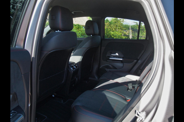 Mercedes-Benz EQA 250 Business Solution AMG 67 kWh | SOH 96% | Camera | Sfeerverlichting | Dealeronderhouden | NL-Auto |