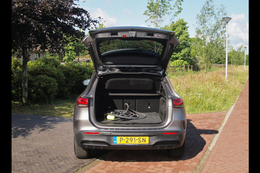 Mercedes-Benz EQA 250 Business Solution AMG 67 kWh | SOH 96% | Camera | Sfeerverlichting | Dealeronderhouden | NL-Auto |