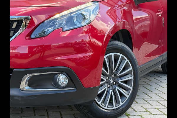 Peugeot 2008 1.2 PureTech Allure / AUTOMAAT /STOELVERWARMING