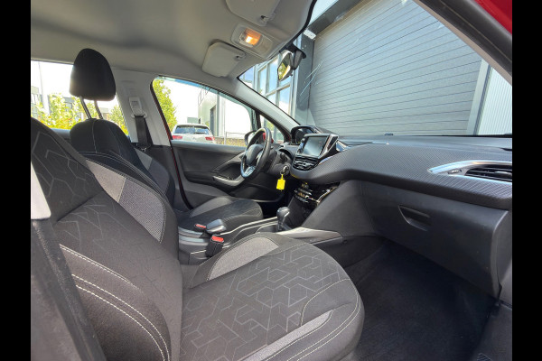 Peugeot 2008 1.2 PureTech Allure / AUTOMAAT /STOELVERWARMING