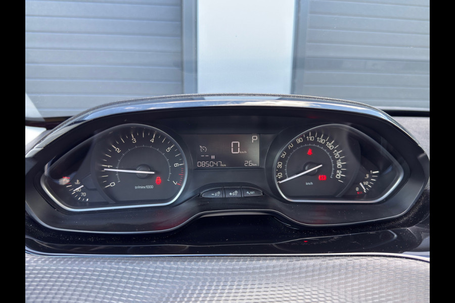 Peugeot 2008 1.2 PureTech Allure / AUTOMAAT /STOELVERWARMING