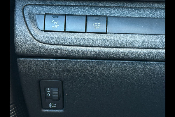 Peugeot 2008 1.2 PureTech Allure / AUTOMAAT /STOELVERWARMING