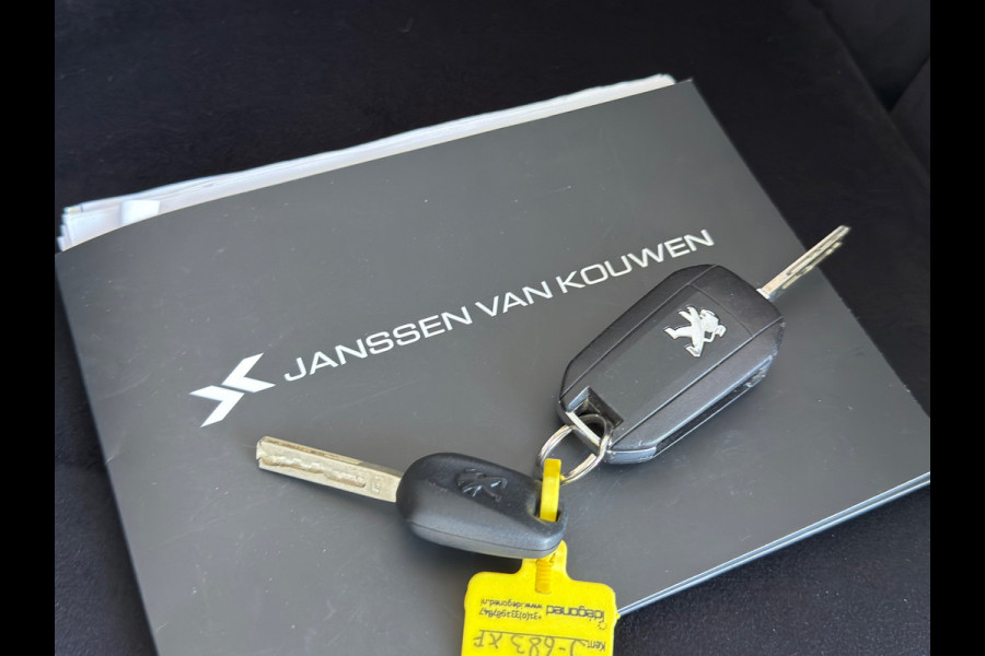 Peugeot 2008 1.2 PureTech Allure / AUTOMAAT /STOELVERWARMING